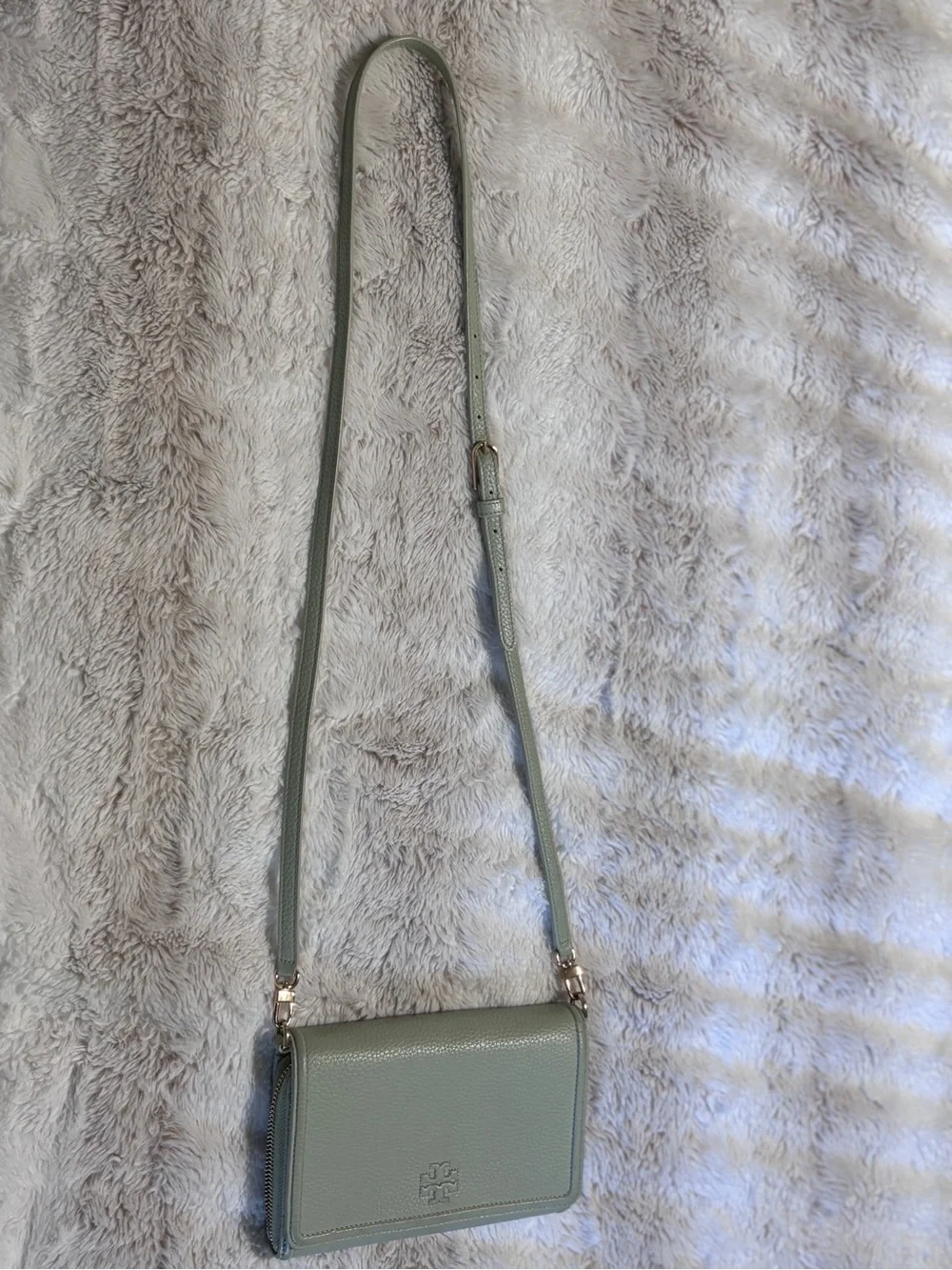 Tory Burch Thea Flat Wallet Cross Body in Garden Sage
